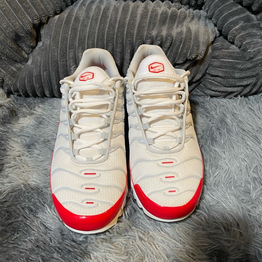 Nike Air Max Plus AM1 University Red